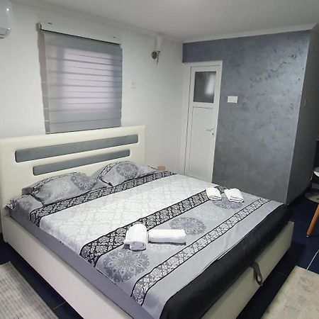 Cozzy Apartment Near The Aiport Podgorica Mitrovici  Ngoại thất bức ảnh