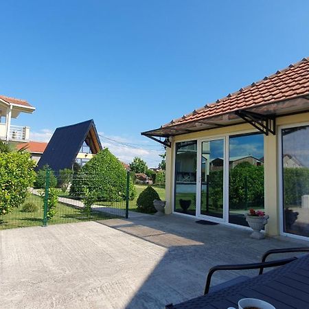 Cozzy Apartment Near The Aiport Podgorica Mitrovici  Ngoại thất bức ảnh