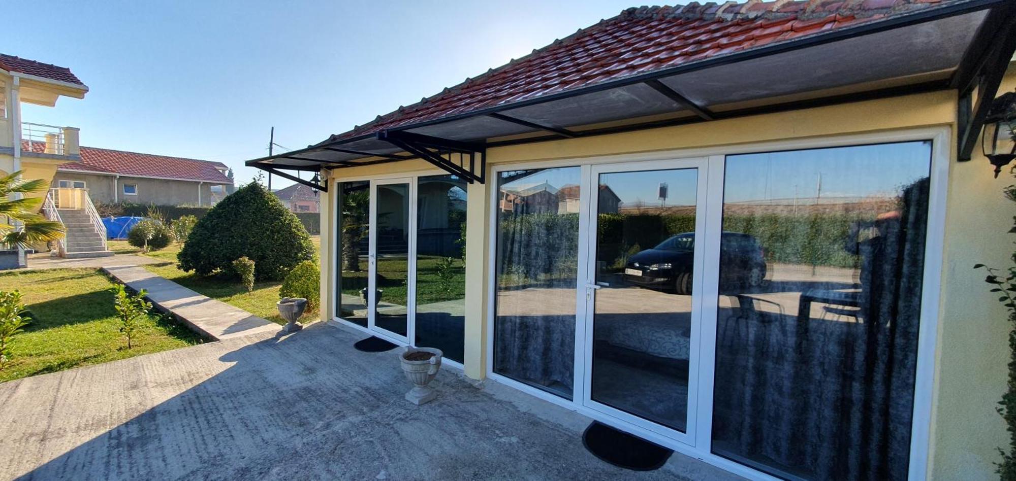 Cozzy Apartment Near The Aiport Podgorica Mitrovici  Ngoại thất bức ảnh